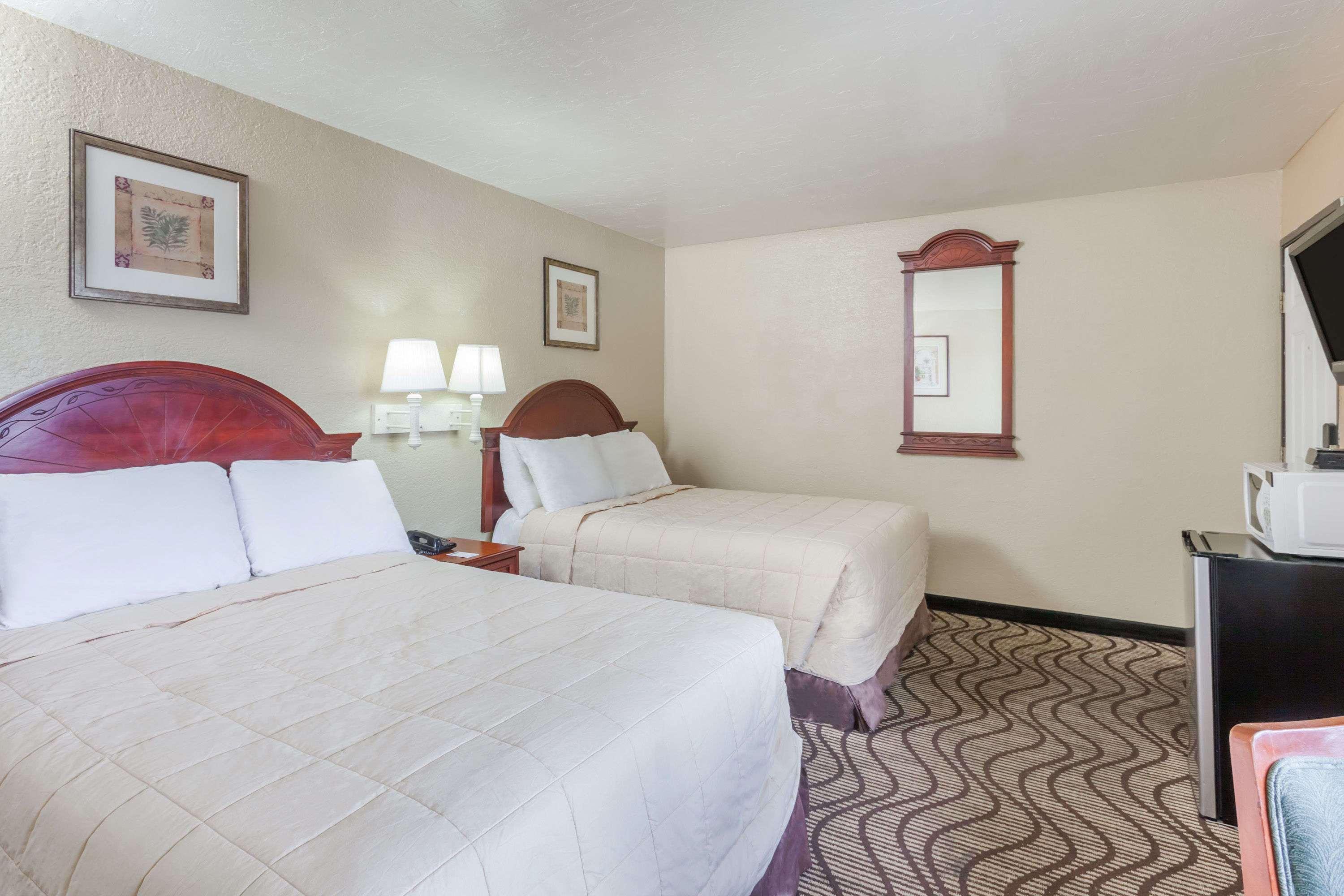 Travelodge By Wyndham Victorville Extérieur photo