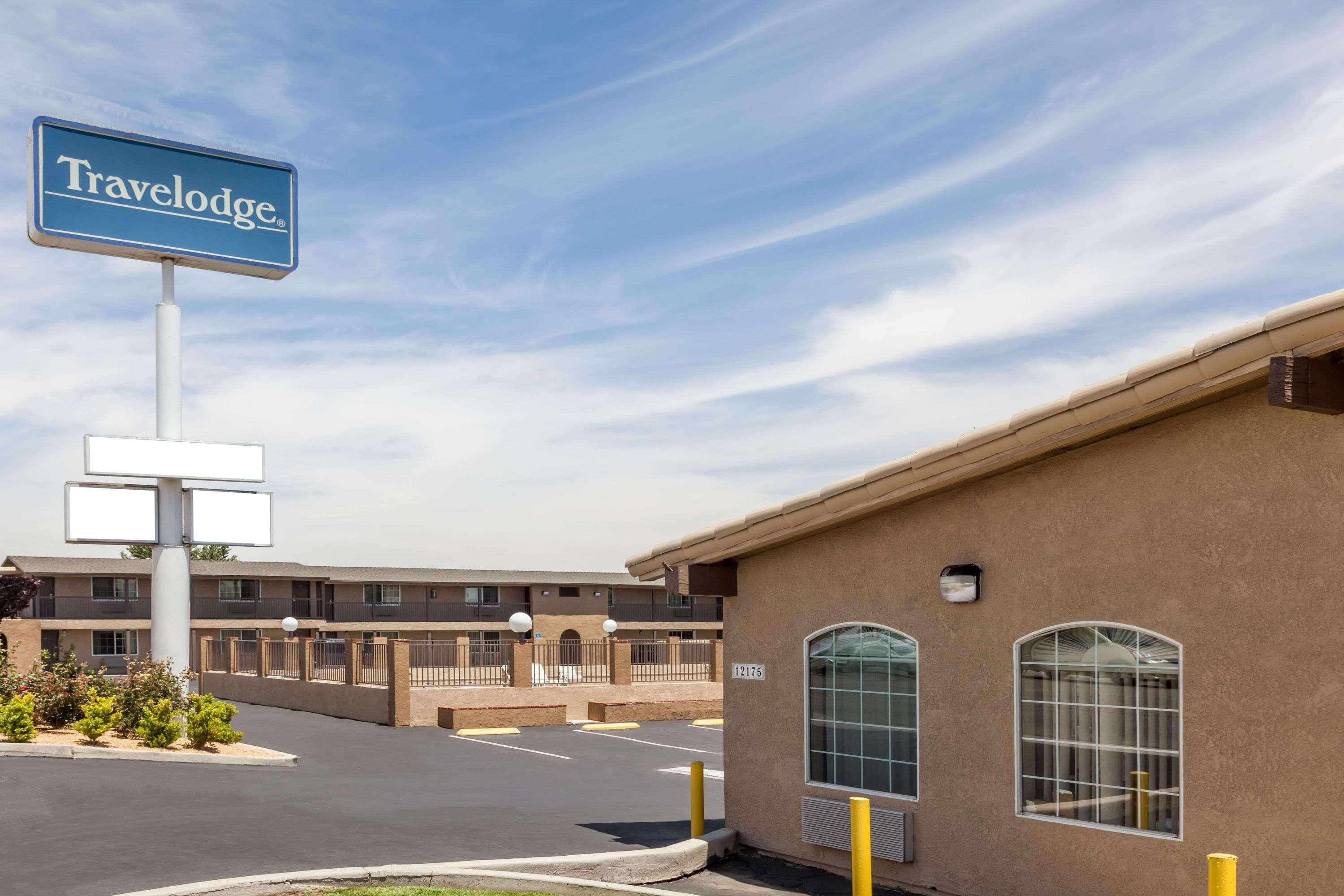 Travelodge By Wyndham Victorville Extérieur photo